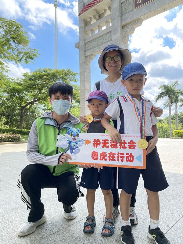 三鄉(xiāng)鎮(zhèn)開(kāi)展“禁毒不停歇，人生不‘毒’行”宣傳活動(dòng)照片4.jpg
